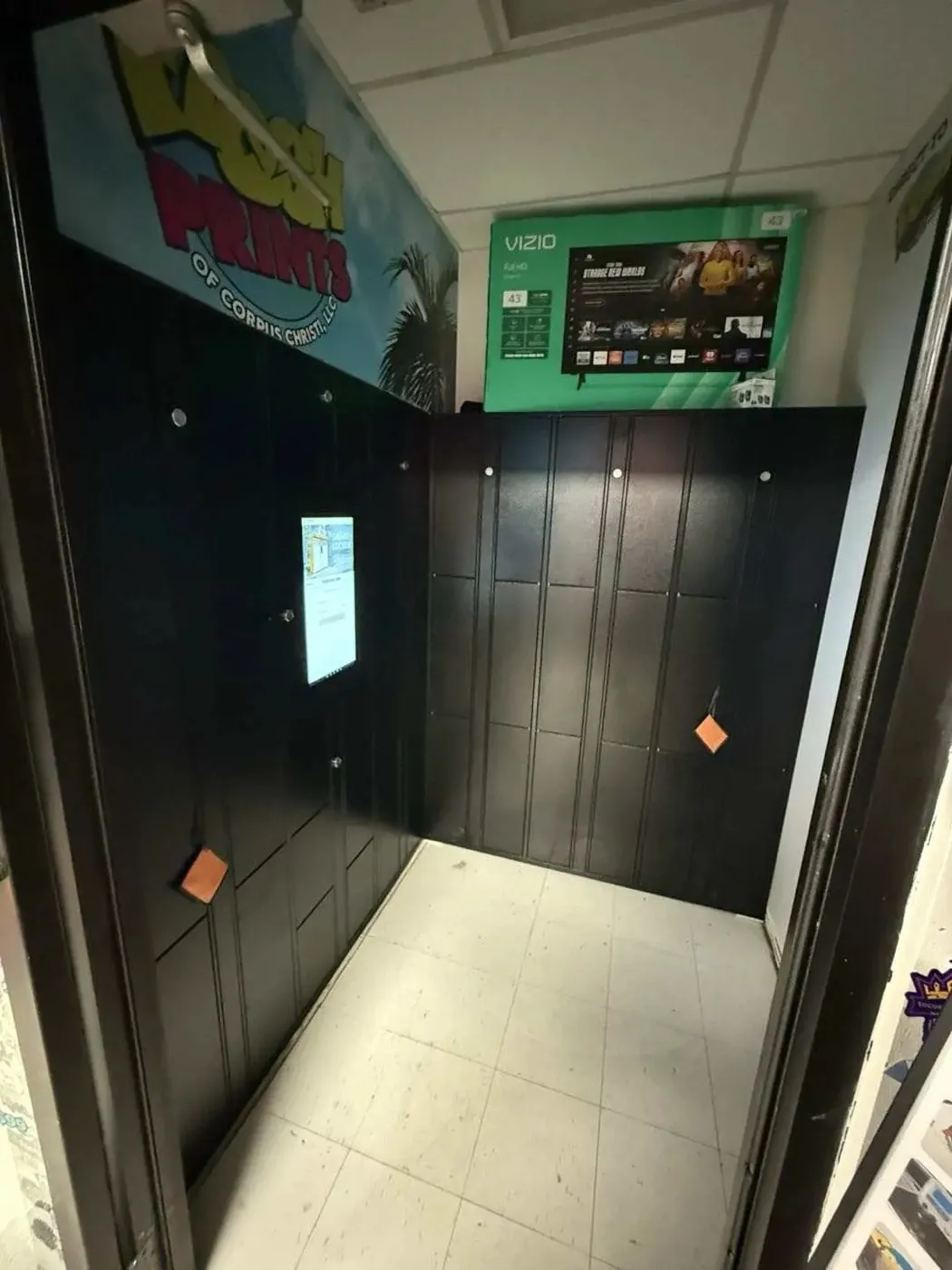美国 · 自助存取柜